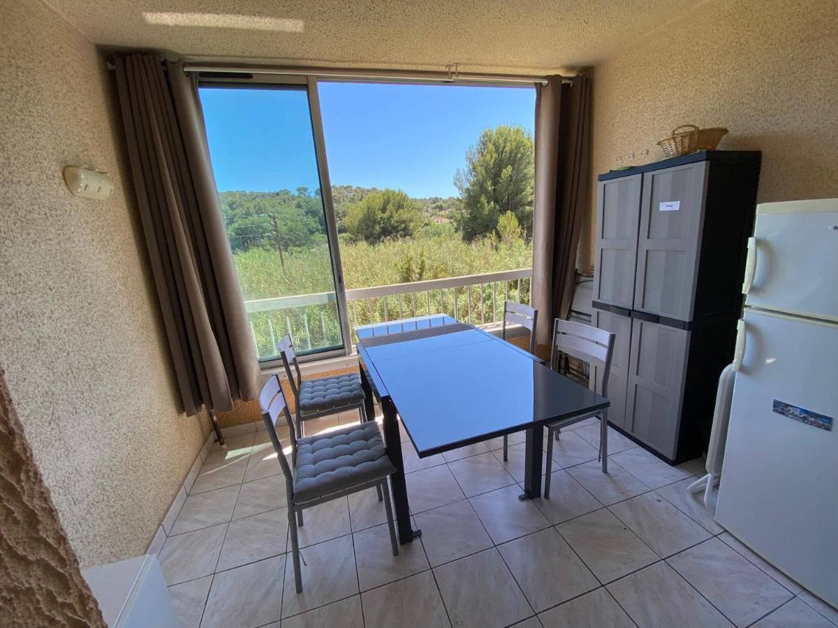 Appart 4 Pers Dans Residence Avec Piscine A 10 Min De La Plage Sanary-sur-Mer Exterior photo